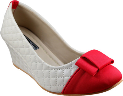 

Mega Steps Women Red Bellies