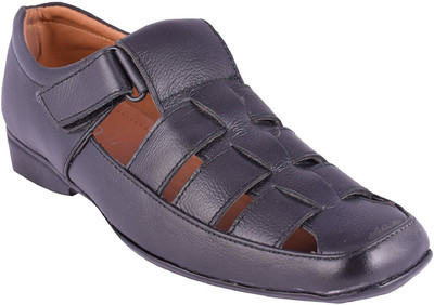 

FOOTIND Men Black Sandals