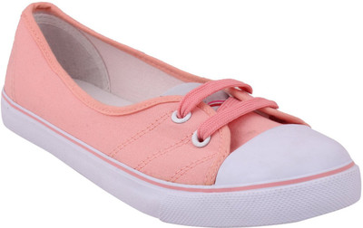 

MR R KING&QUEEN Slip On Sneakers For Women(Pink, White