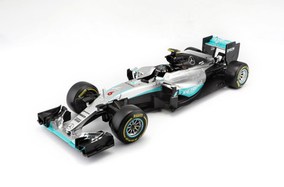 

Bburago 1/18,2016 Mercedes AMG Petronas F-1 W07 Hybrid(Multicolor)
