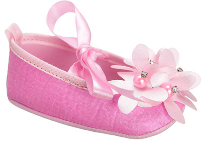 

Barbie Girls Lace Walking Shoes(Pink, Light pink