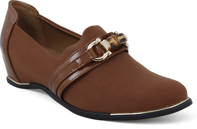 

KEG Women Brown Wedges