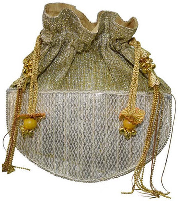 

falah Party Silver Clutch
