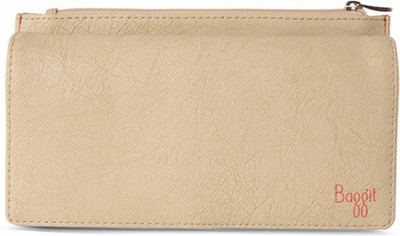

Baggit Casual Beige Clutch