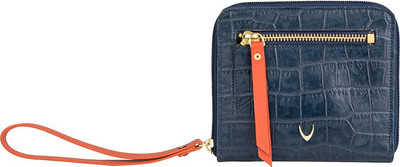 

Hidesign Casual Blue Clutch