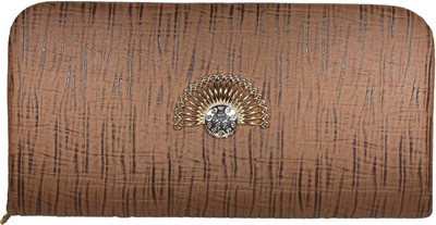 

Bizarre Vogue Party Brown Clutch
