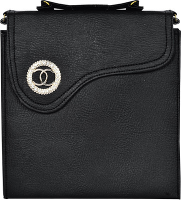 

Sathavi Sling Bag(Black)
