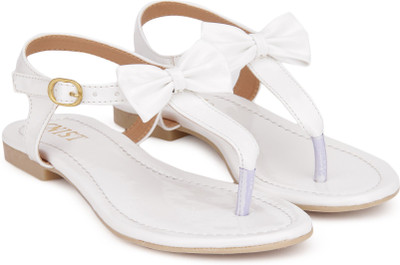 

Gnist Women White Flats