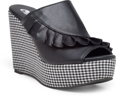 

Chalk Studio Women Black Wedges