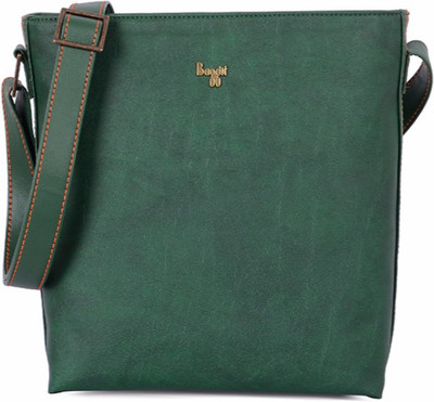 

Baggit Women Casual Green PU Sling Bag