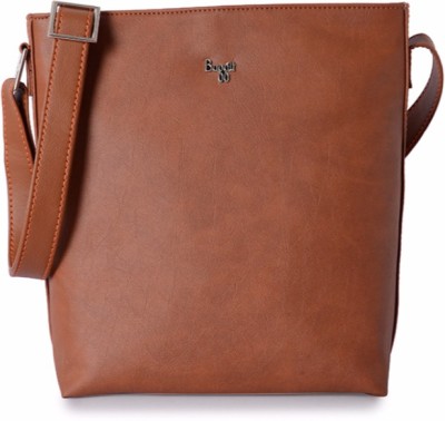 Baggit tan sling online bag