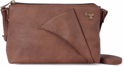 

Baggit Women Casual Brown PU Sling Bag