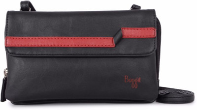 

Baggit Women Casual Black PU Sling Bag