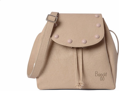 

Baggit Women Casual Beige PU Sling Bag