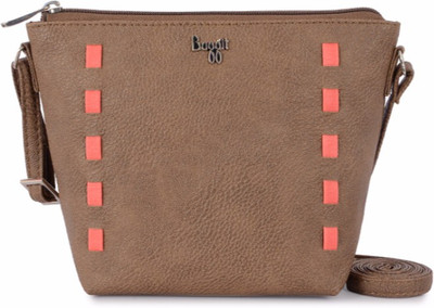

Baggit Women Casual Brown PU Sling Bag