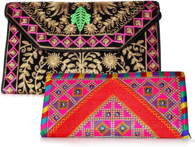 

Indian Sparrow Casual Multicolor Clutch