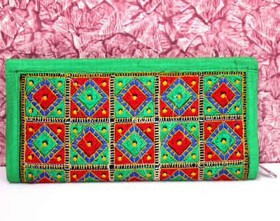 

Indian Sparrow Casual Multicolor Clutch