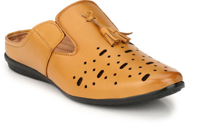 

Eego Italy Men Beige Sandals