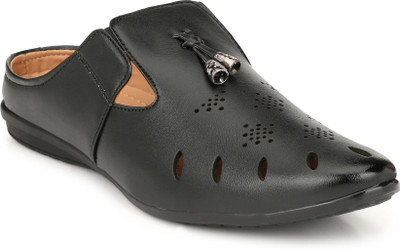 

Eego Italy Men Black Sandals