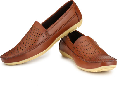 

BottleBruss Outstrip Loafers For Men(Tan