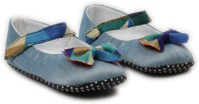 

Pikaboo PKSP17W36 Booties(Toe to Heel Length - 13 cm Blue)