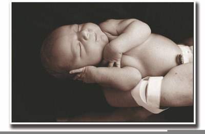 

Akhuratha Wall Poster For Room Cute Adorable Baby Child's Love New Born Infant Kids Toddlers Smiling Paper Print(12 inch X 18 inch, Rolled)