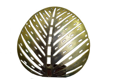 

VedasExports Flower/4 T-lite Decorative Showpiece - 12.5 cm(Iron, Gold)