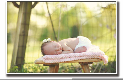 

Akhuratha Wall Poster For Room Cute Adorable Baby Child's Love New Born Infant Kids Toddlers Smiling Paper Print(12 inch X 18 inch, Rolled)