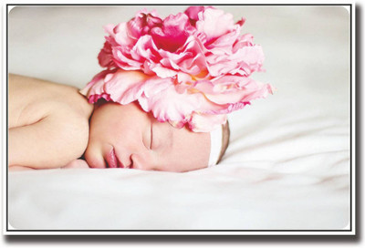 

Akhuratha Wall Poster For Room Cute Adorable Baby Child's Love New Born Infant Kids Toddlers Smiling Paper Print(12 inch X 18 inch, Rolled)