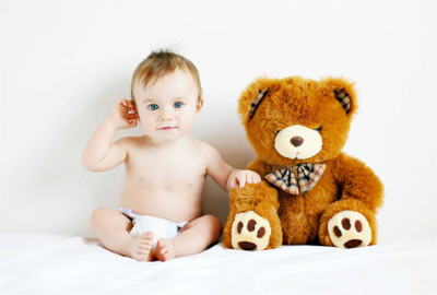 

Akhuratha Wall Poster For Room Cute Adorable Baby Child's Love New Born Infant Kids Toddlers Smiling Paper Print(12 inch X 18 inch, Rolled)