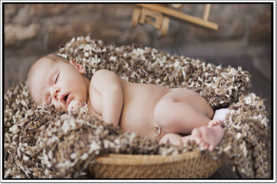 

Akhuratha Wall Poster For Room Cute Adorable Baby Child's Love New Born Infant Kids Toddlers Smiling Paper Print(12 inch X 18 inch, Rolled)