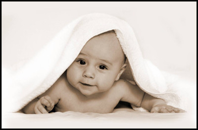 

Akhuratha Wall Poster For Room Cute Adorable Baby Child's Love New Born Infant Kids Toddlers Smiling Paper Print(12 inch X 18 inch, Rolled)