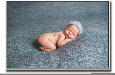 

Akhuratha Wall Poster For Room Cute Adorable Baby Child's Love New Born Infant Kids Toddlers Smiling Paper Print(12 inch X 18 inch, Rolled)