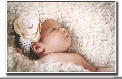 

Akhuratha Wall Poster For Room Cute Adorable Baby Child's Love New Born Infant Kids Toddlers Smiling Paper Print(12 inch X 18 inch, Rolled)