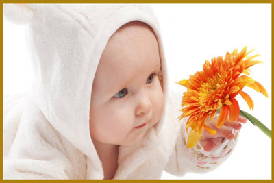 

Akhuratha Wall Poster For Room Cute Adorable Baby Child's Love New Born Infant Kids Toddlers Smiling Paper Print(12 inch X 18 inch, Rolled)