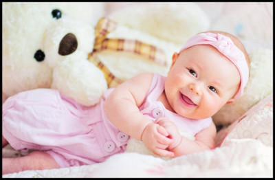 

Akhuratha Wall Poster For Room Cute Adorable Baby Child's Love New Born Infant Kids Toddlers Smiling Paper Print(12 inch X 18 inch, Rolled)