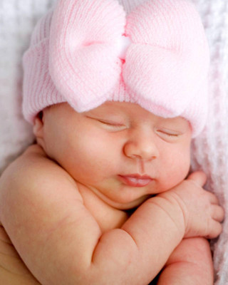 

Akhuratha Wall Poster For Room Cute Adorable Baby Child's Love New Born Infant Kids Toddlers Smiling Paper Print(12 inch X 18 inch, Rolled)