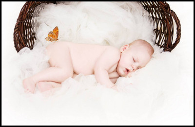 

Akhuratha Wall Poster For Room Cute Adorable Baby Child's Love New Born Infant Kids Toddlers Smiling Paper Print(12 inch X 18 inch, Rolled)