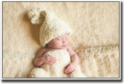 

Akhuratha Wall Poster For Room Cute Adorable Baby Child's Love New Born Infant Kids Toddlers Smiling Paper Print(12 inch X 18 inch, Rolled)