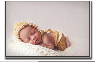 

Akhuratha Wall Poster For Room Cute Adorable Baby Child's Love New Born Infant Kids Toddlers Smiling Paper Print(12 inch X 18 inch, Rolled)