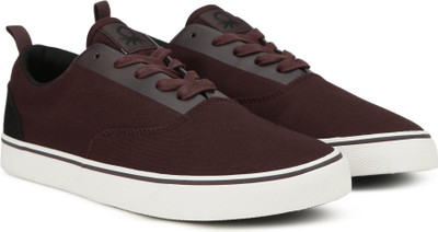 

United Colors of Benetton Sneakers For Men(Burgundy, 903