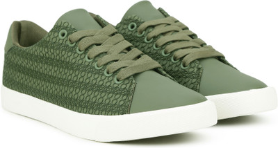 

United Colors of Benetton Sneakers For Men(Olive, 903