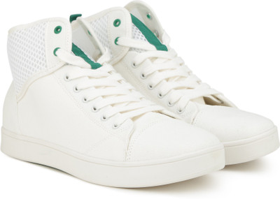 

United Colors of Benetton Sneakers For Men(White, 902