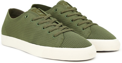 

United Colors of Benetton Sneakers For Men(Green, 902