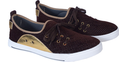 

Shoebook Canvas Shoes Casuals For Men(Brown
