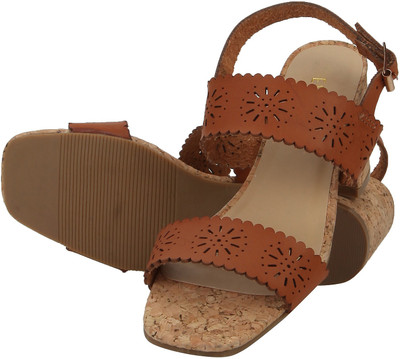

Estatos Women Brown Heels