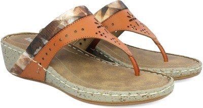 

Inc.5 Women TAN Wedges