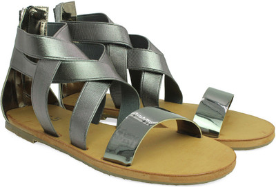 

Inc.5 Women gun metal Flats