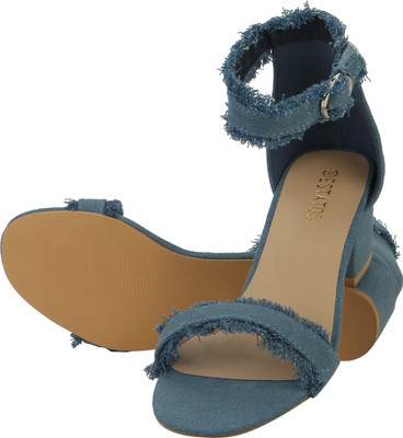

Estatos Women Blue Heels