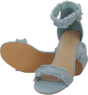 

Estatos Women Blue Heels
